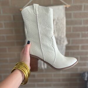 MIA White Textured Heeled Boots